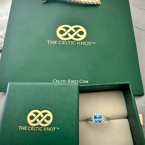 Aquamarine & white gold ring size 7